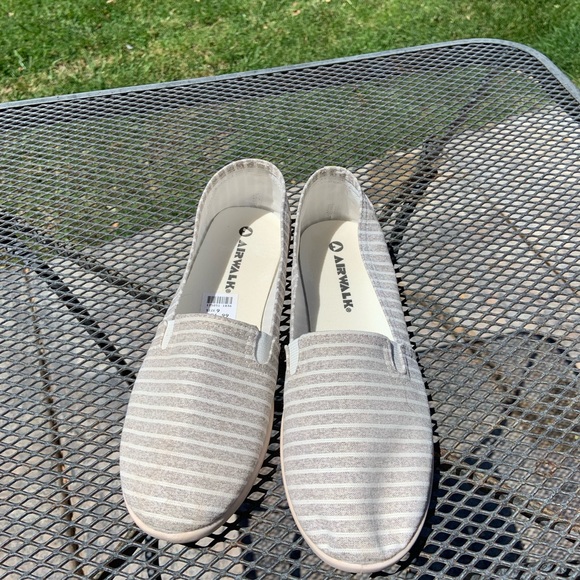 AirWalk slip on loafers - Picture 3 of 4